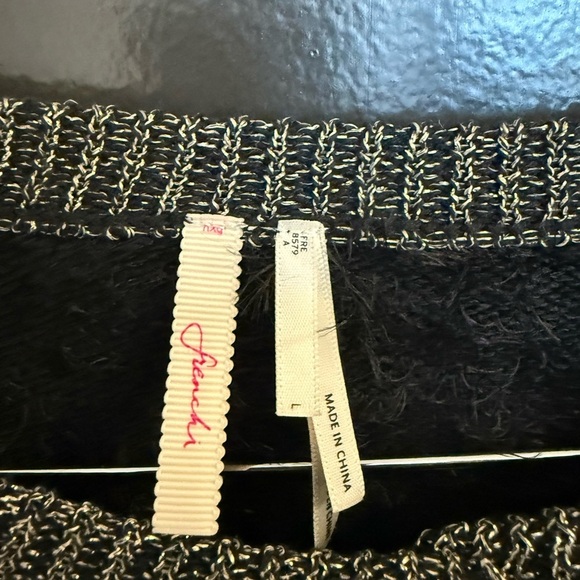 Frenchi L EUC super fun black and Light Gray really Fuzzy Cardigan - Picture 4 of 13